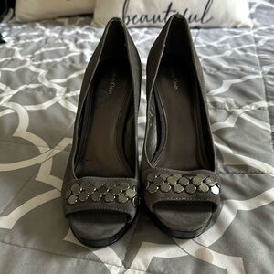 Dark gray peep toe front stud Calvin Klein heel